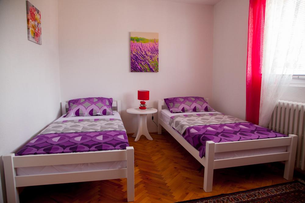 Lavender House Apartment Сараево Стая снимка