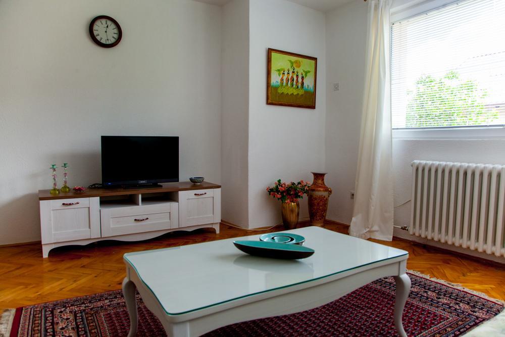 Lavender House Apartment Сараево Стая снимка